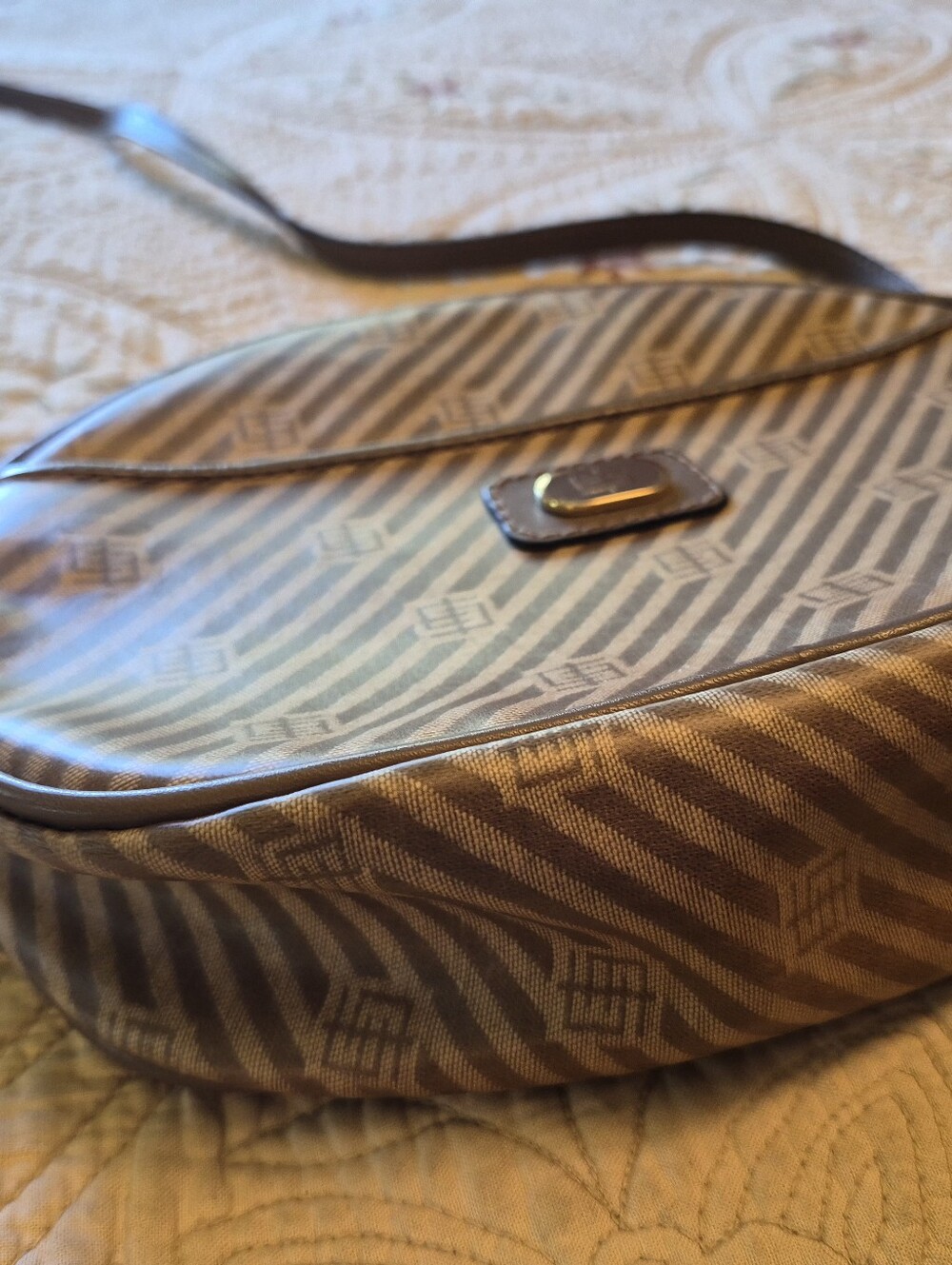 Emilio Pucci Vintage Tan Crossbody Bag - Picture 15 of 15
